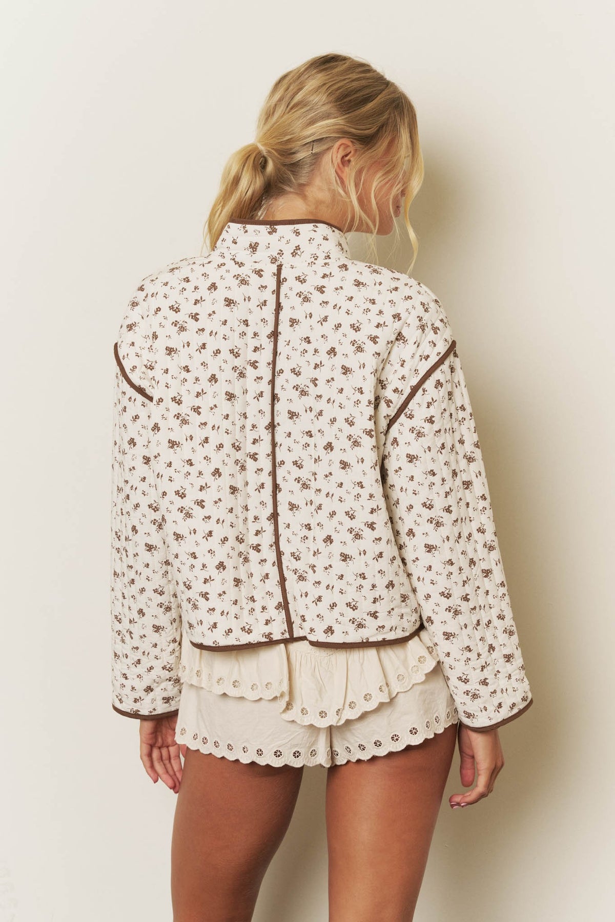 Cream Floral Fall Print Snap