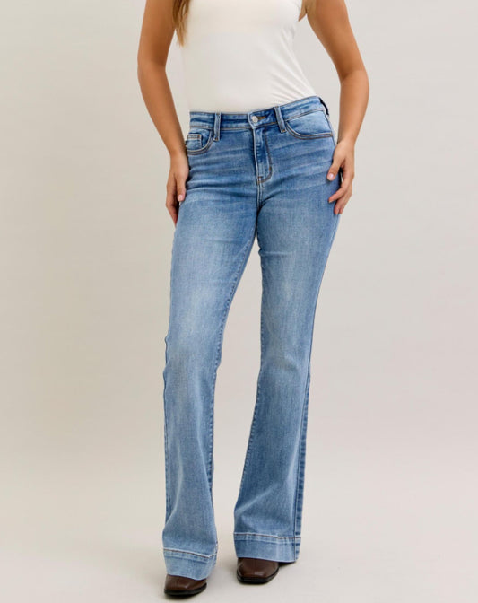 Judy Blue Mid Rise Light Wash Trouser Jean