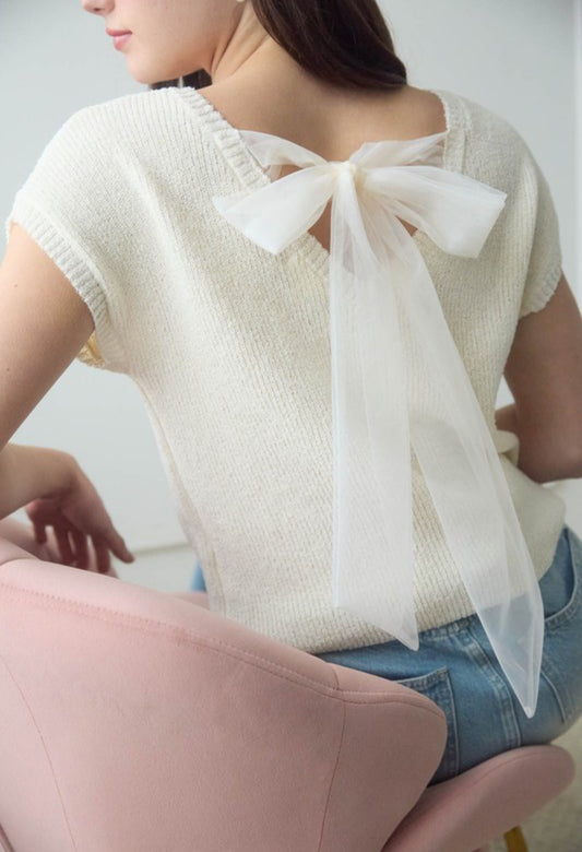 Cream Short Sleeve Sweater w/Sheer Bow Top