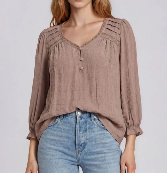 MOCHA CROCHET TRIM V-NECK 3/4 SLEEVE