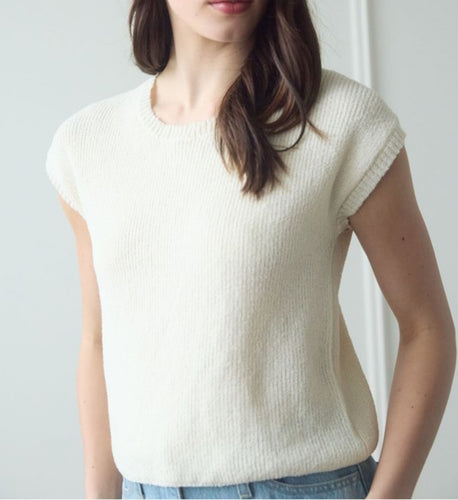 Cream Short Sleeve Sweater w/Sheer Bow Top