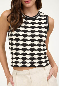 Black & Ivory Scallop Pattern Sleeveless Sweater