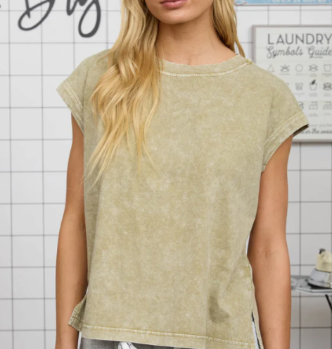 Sage Knit T-Shirt – Extended Shoulder