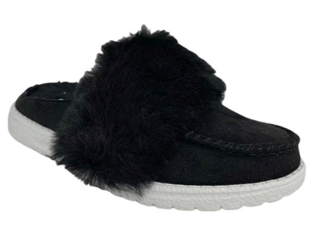 GJ Black Fuzzy Slipper